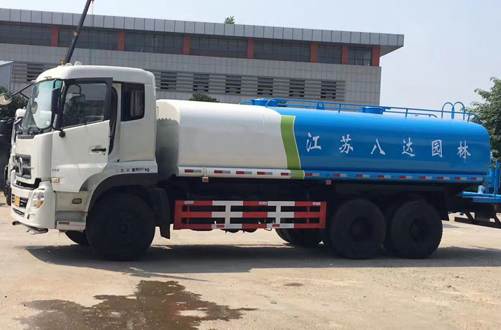 东风特商国五20吨洒水车