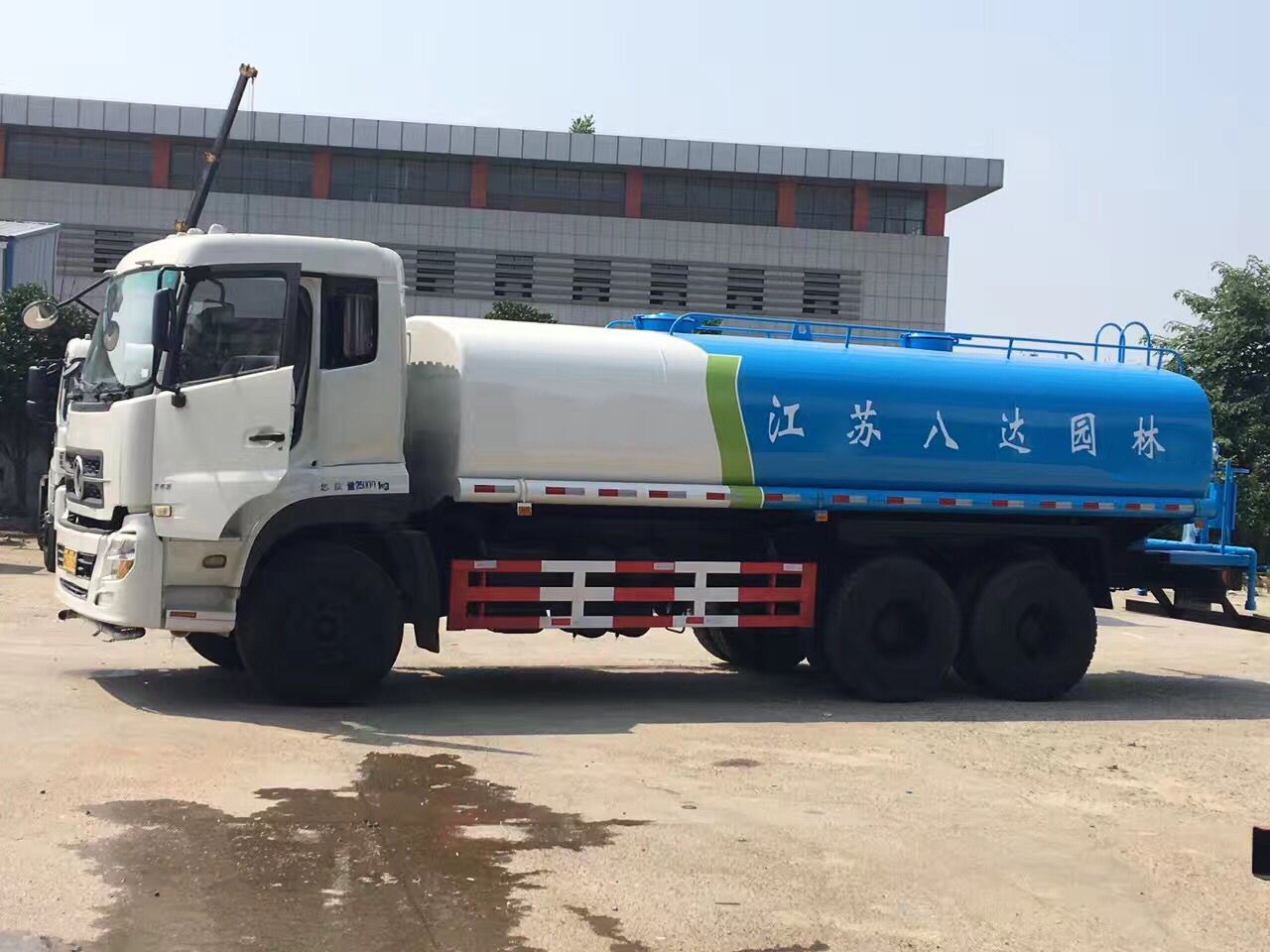 东风特商国五20吨洒水车