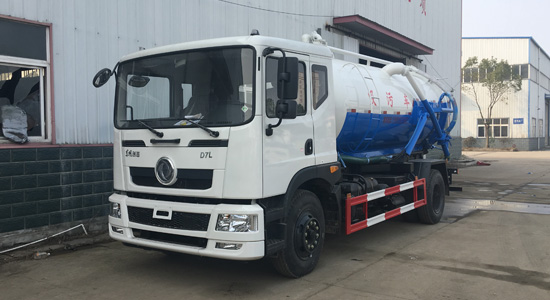 新款国五单桥10方吸污车