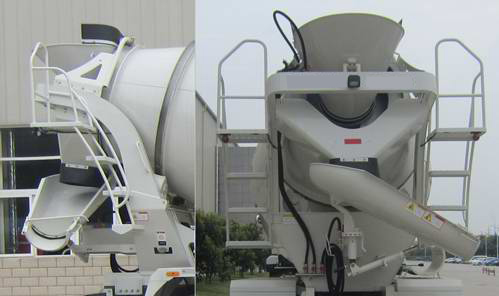 重汽后双桥混凝土搅拌运输车