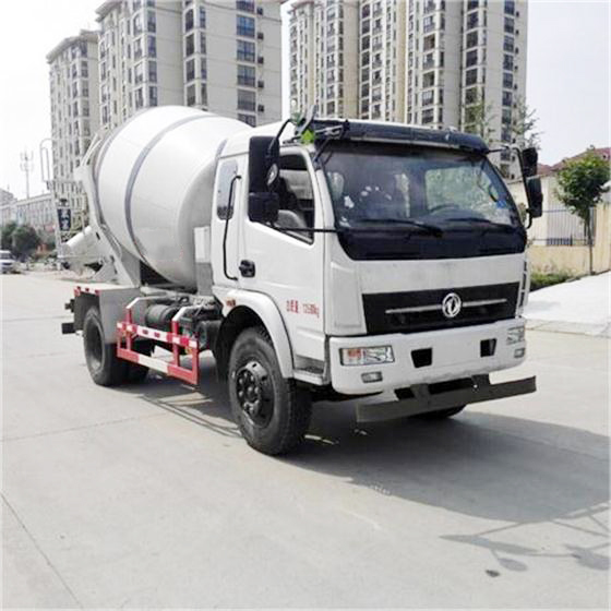 东风5立方混凝土搅拌车