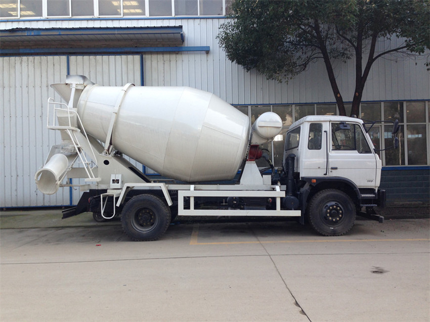 东风6/7方搅拌车