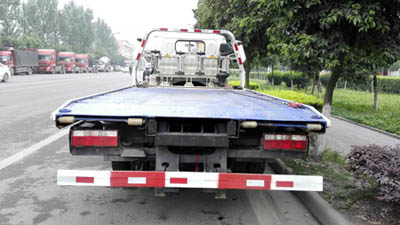 东风小多利卡一拖二清障车