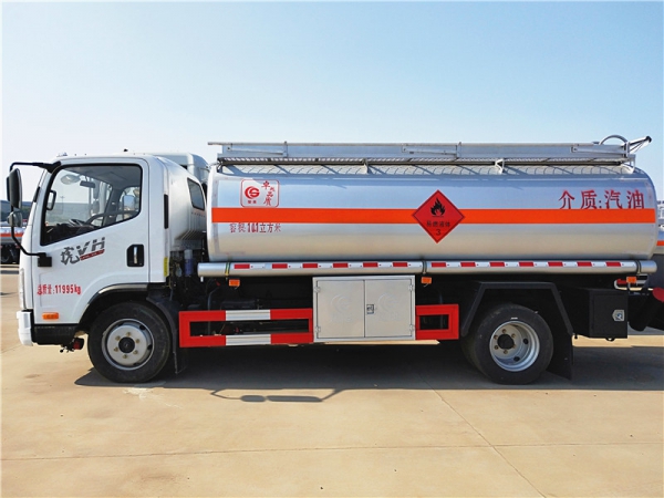 解放10.1方加油车