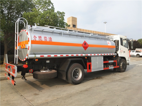 东风天锦12.5方加油车