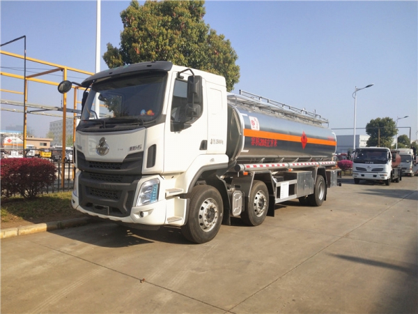 柳汽乘龙20.5方铝合金油车