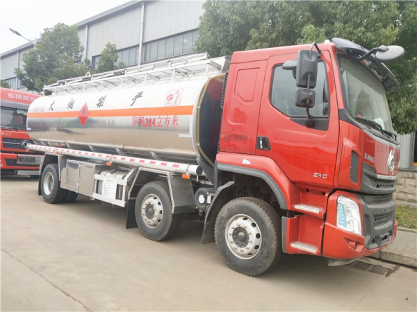 柳汽乘龙24.4方铝合金油车