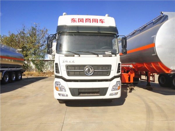东风天龙27.5方铝合金运油车