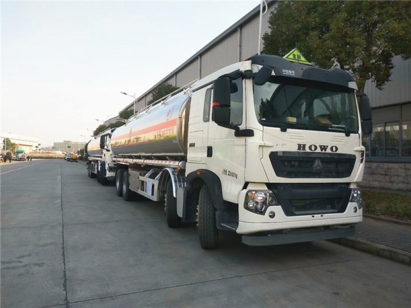 重汽豪沃30.5方铝合金油车