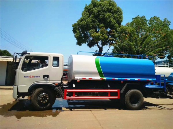 时风10方洒水车