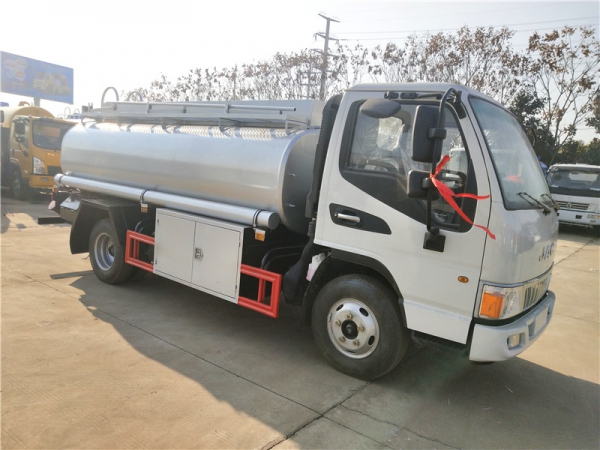 江淮2.49方蓝牌供液车