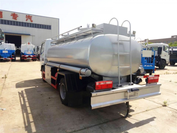 东风多利卡5.9方供液车