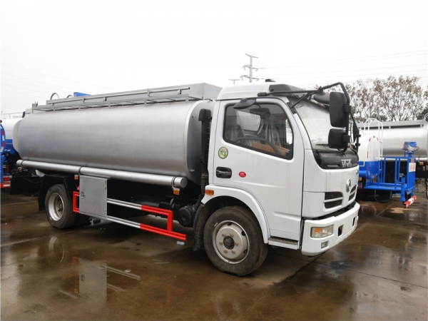 东风多利卡10.3方供液车