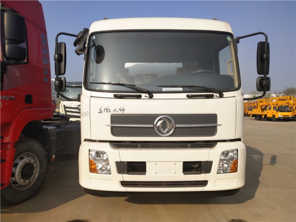 东风天锦16.5方供液车