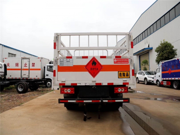 国六福田欧马可131马力蓝牌气瓶运输车