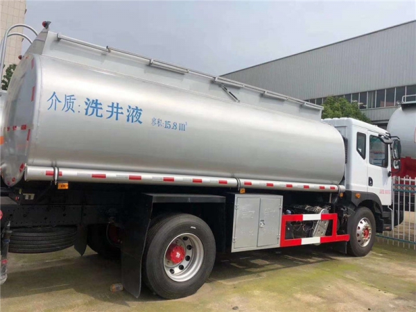 15.8方国六成龙威东风供液车